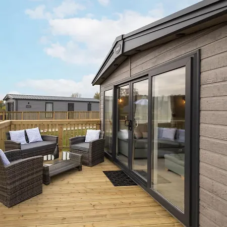 Host & - Fieldview Lodge, Ashdown Retreat Шале Пикеринг